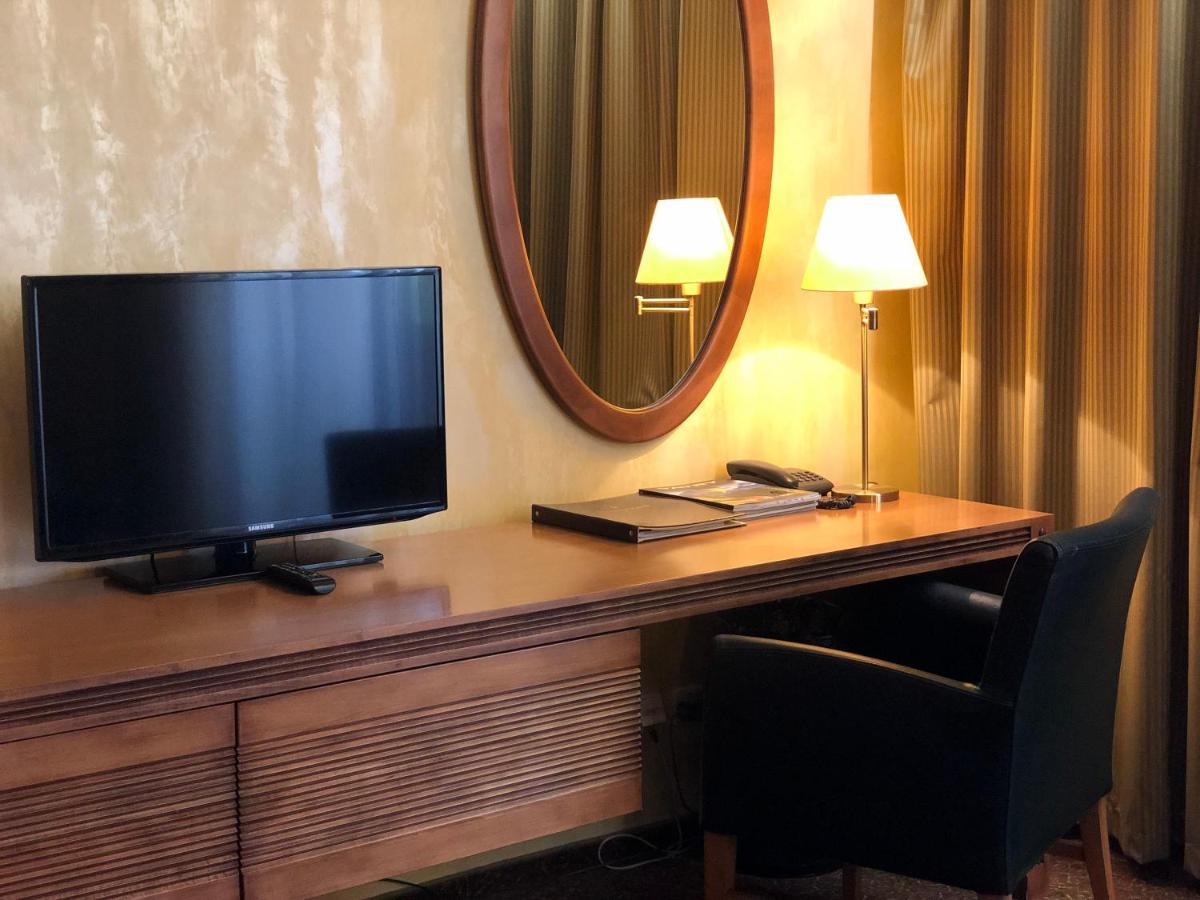 Hotel International Vel'ka Lomnica Eksteriør bilde