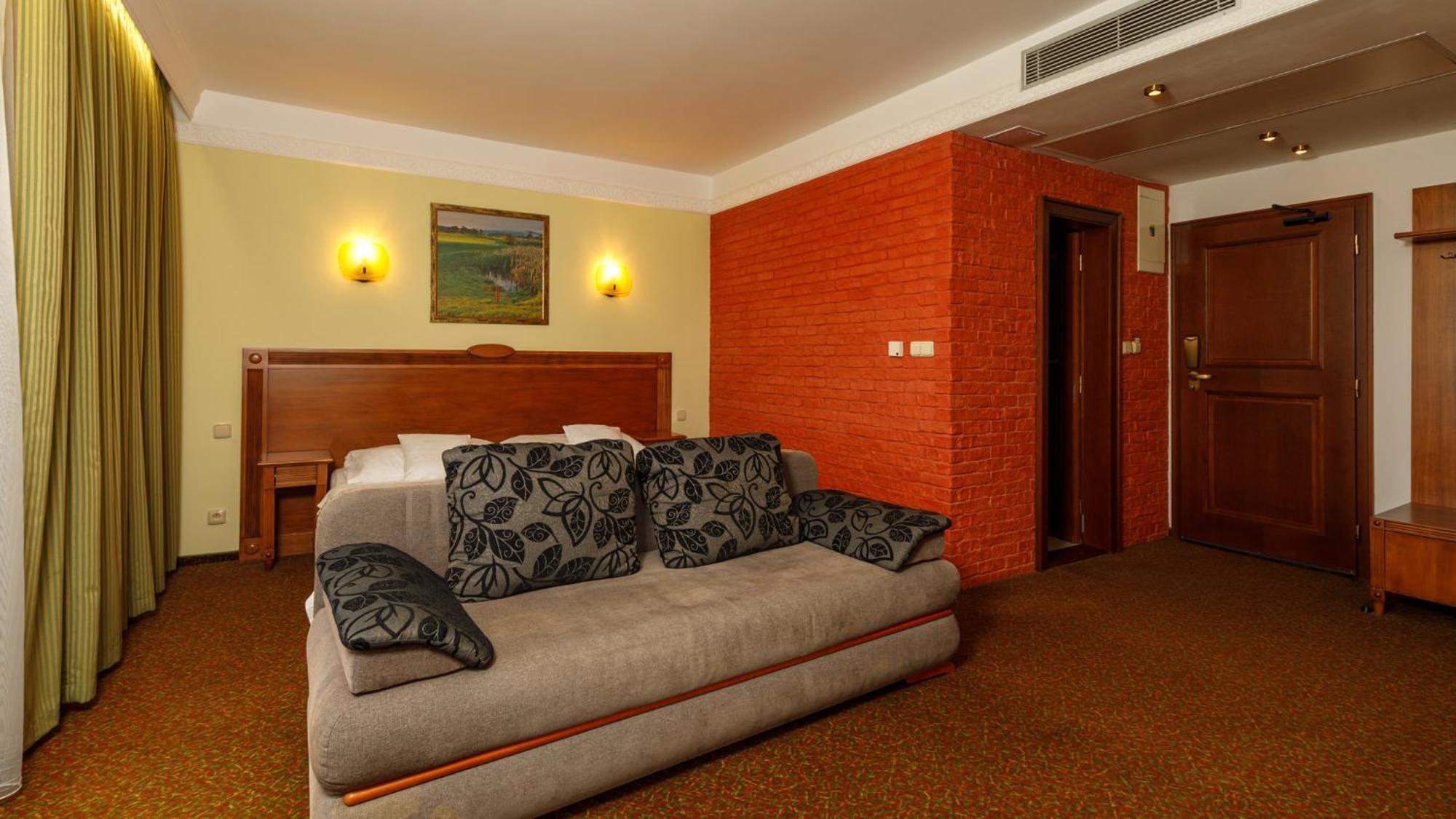 Hotel International Vel'ka Lomnica Rom bilde